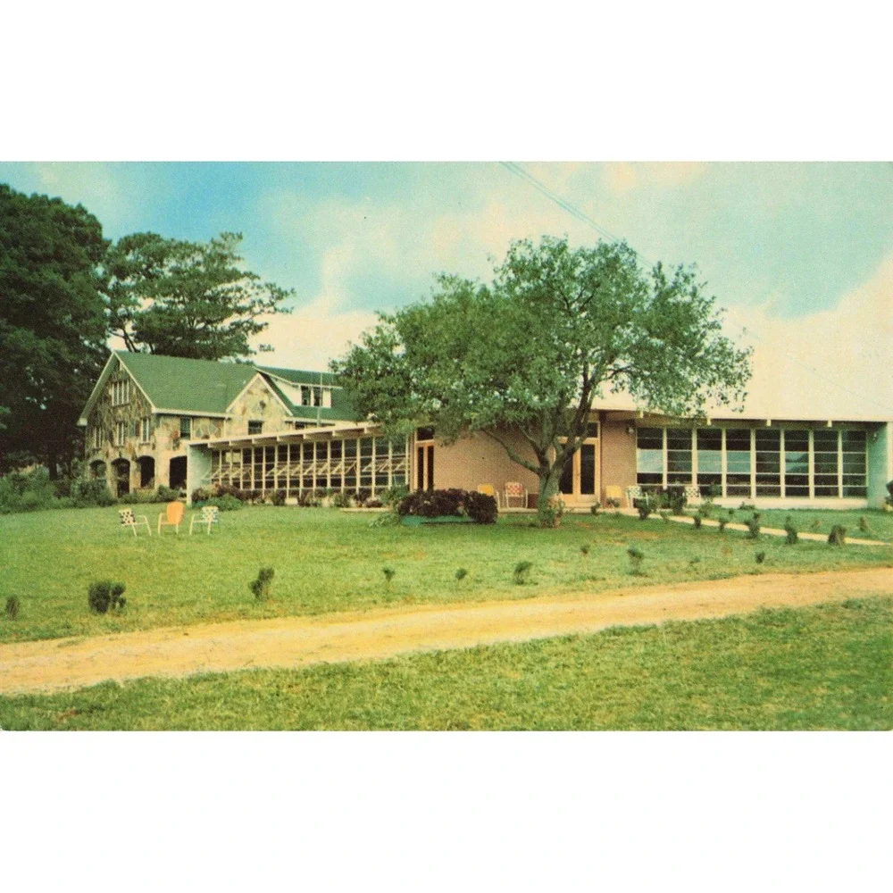 Vintage Dillard House Dillard Georgia Postcard Mirro-Krome ES-37 Dining Room